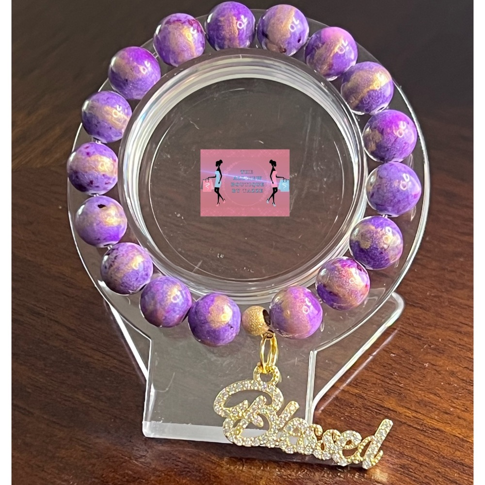 Lovely Golden Royal Bracelet